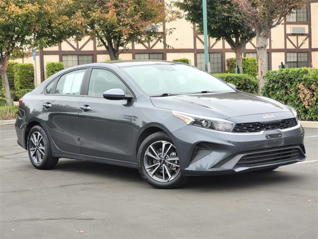 Used 2024 Kia Forte LXS Sedan