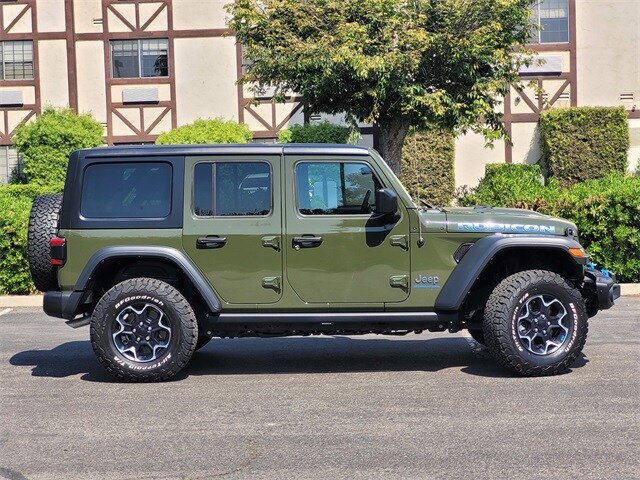 2023 Jeep Wrangler Sport photo 3