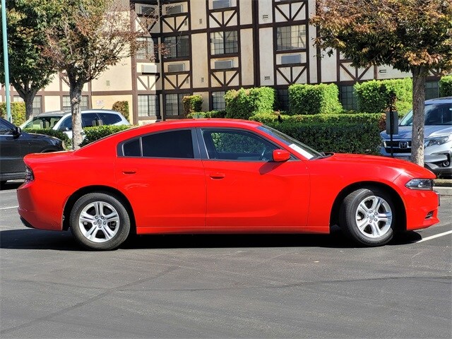 2022 Dodge Charger SXT photo 4
