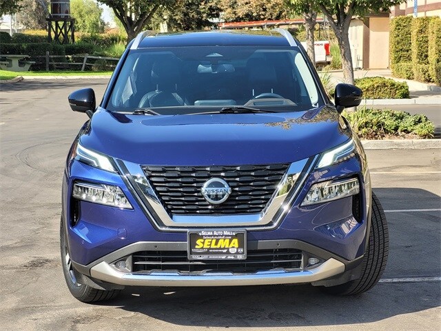 2021 Nissan Rogue Platinum photo 3