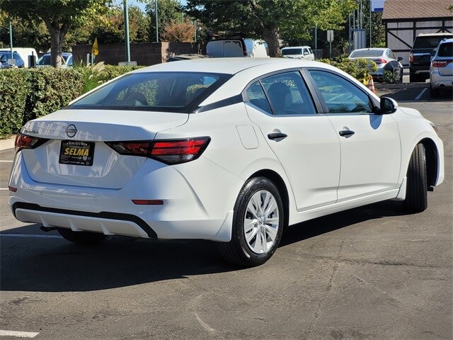 2024 Nissan Sentra S photo 4