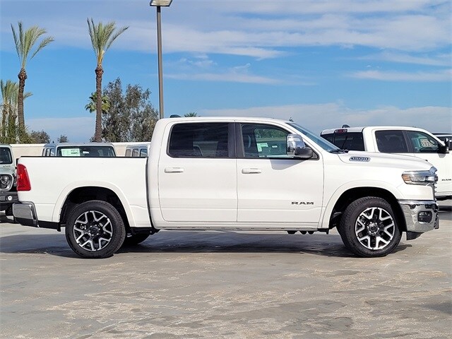 2025 Ram 1500 Laramie photo 3