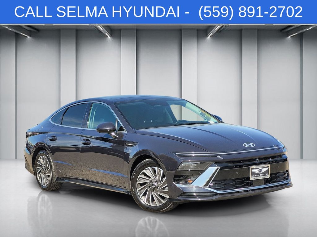 2025 Hyundai Sonata Hybrid Sedan 