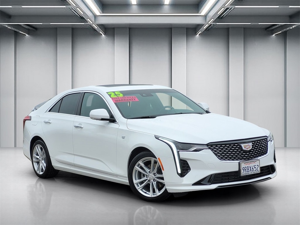 2025 Cadillac CT4 Luxury