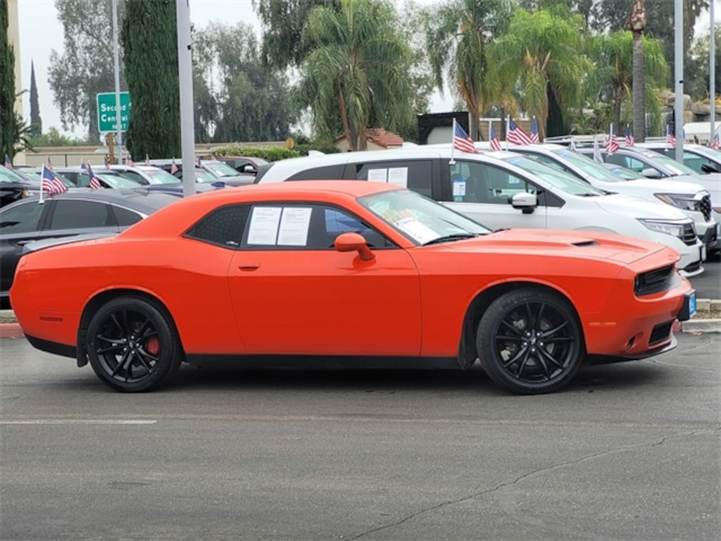 Used 2018 Dodge Challenger SXT Coupe