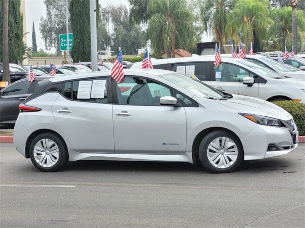 Used 2018 Nissan LEAF S Hatchback