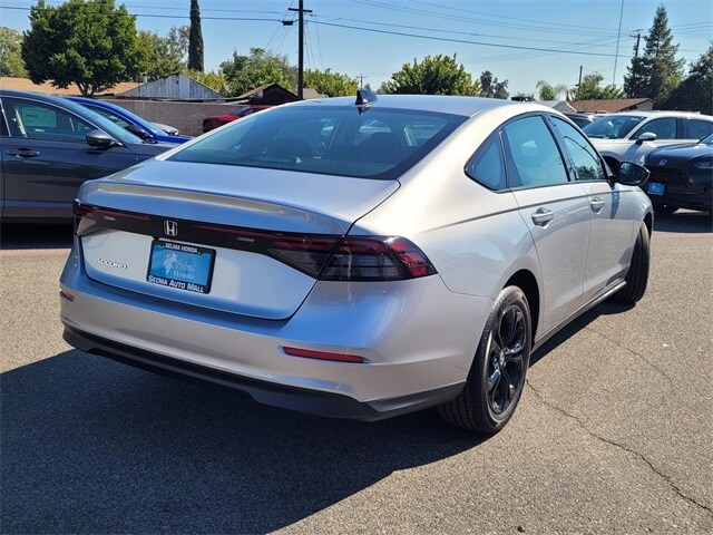 2025 Honda Accord SE photo 4