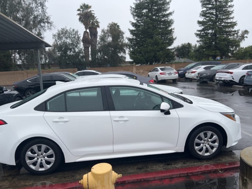 Used 2024 Toyota Corolla LE Sedan