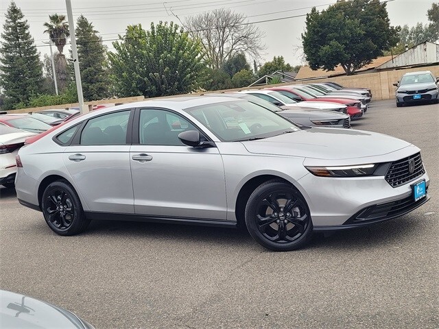 2025 Honda Accord SE photo 3