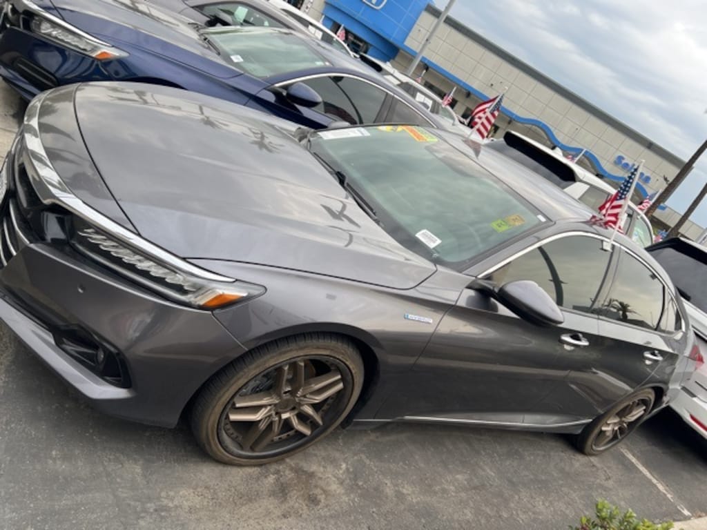 Certified 2022 Honda Accord Hybrid Touring Sedan