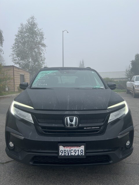 2022 Honda Pilot Black Edition photo 2