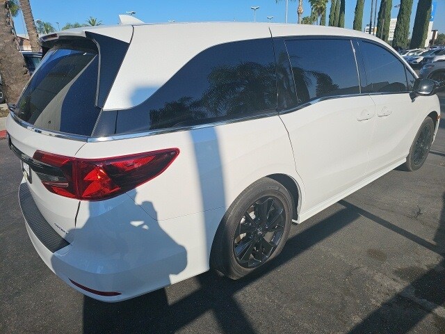2024 Honda Odyssey Sport photo 4