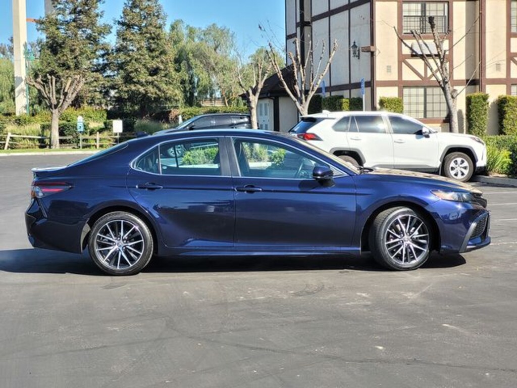 Used 2021 Toyota Camry SE Sedan