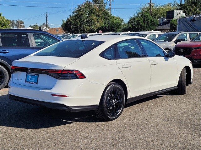 2025 Honda Accord SE photo 3