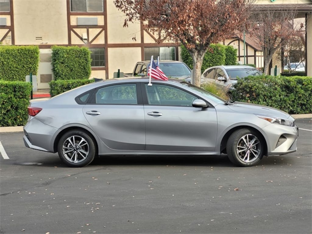 Used 2024 Kia Forte LXS Sedan