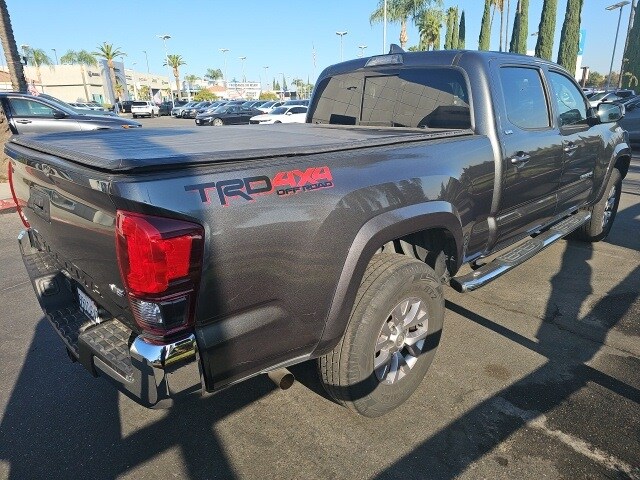2019 Toyota Tacoma SR5 V6 photo 3