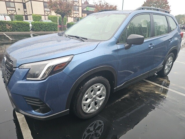 2023 Subaru Forester Base photo 4