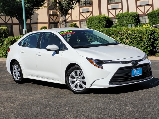 Used 2024 Toyota Corolla LE with VIN 5YFB4MDE4RP118596 for sale in Selma, CA