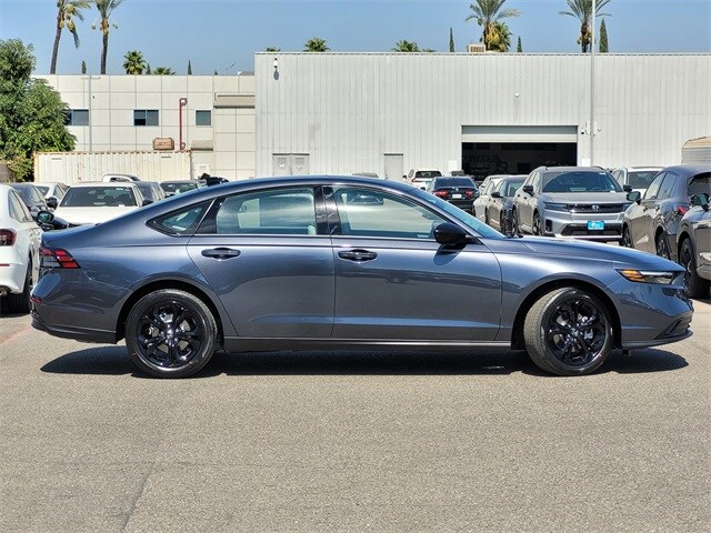 2025 Honda Accord SE photo 3