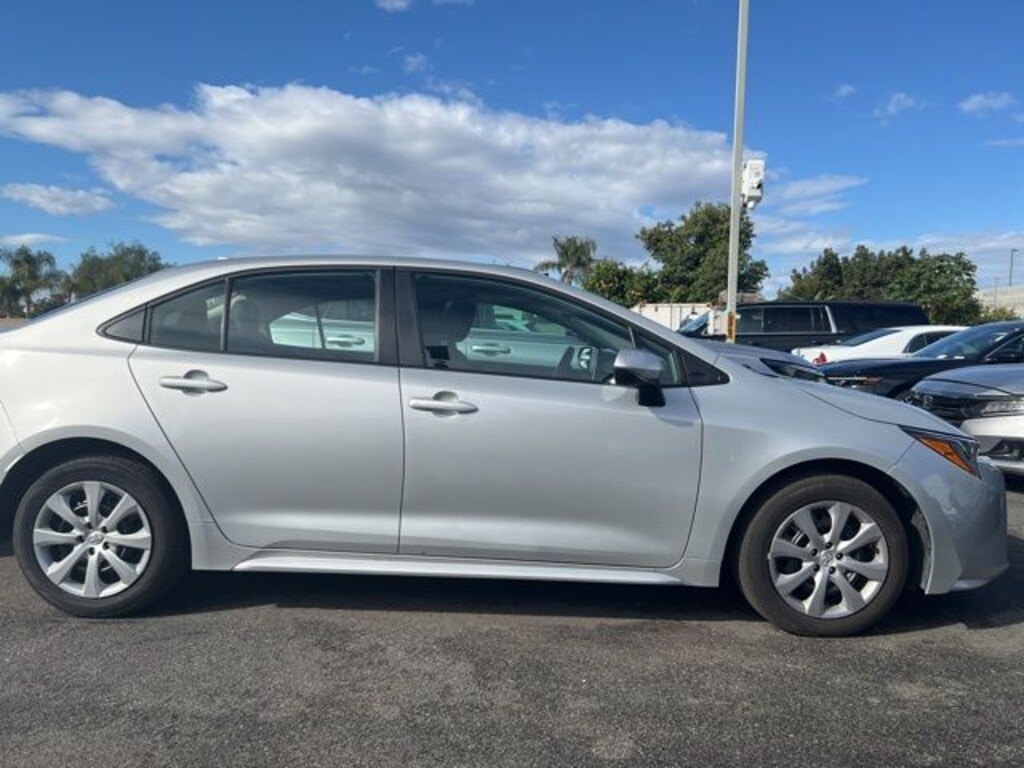 Used 2025 Toyota Corolla LE Sedan