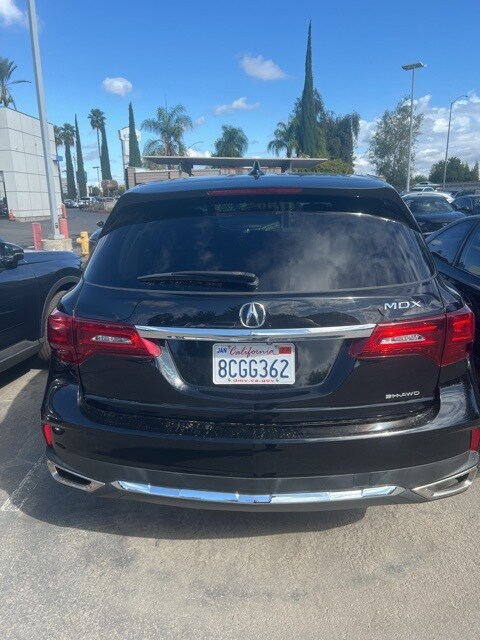 2017 Acura MDX SH-AWD Technology photo 2
