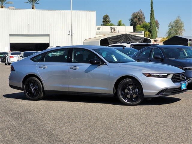 2025 Honda Accord SE photo 3
