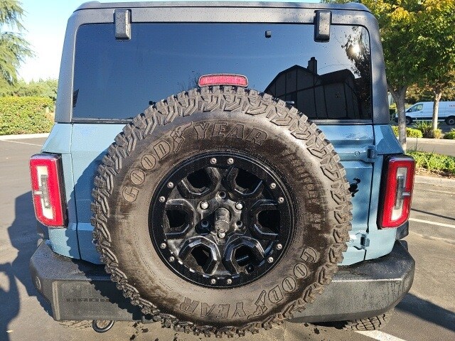 2022 Ford Bronco Wildtrak photo 2