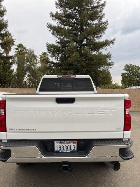2023 Chevrolet Silverado 2500HD LT photo 2