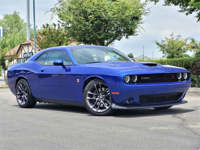 Used 2022 Dodge Challenger R/T with VIN 2C3CDZFJ8NH175528 for sale in Selma, CA