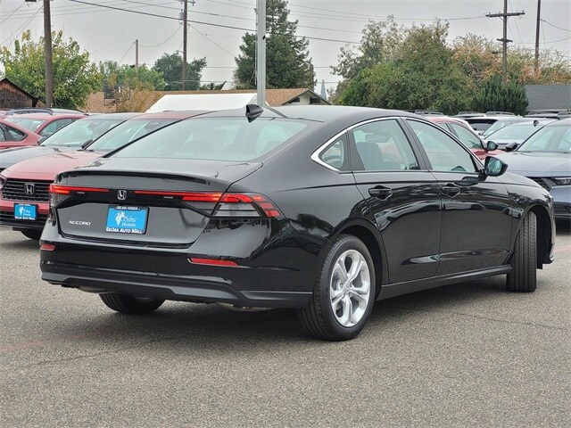 2025 Honda Accord LX photo 3