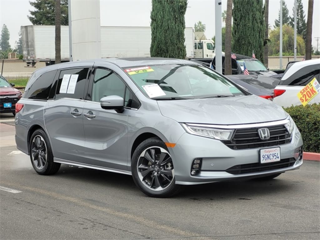 Certified 2023 Honda Odyssey Elite Van