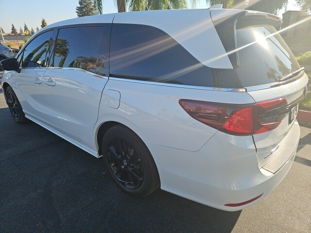 2024 Honda Odyssey Sport photo 2