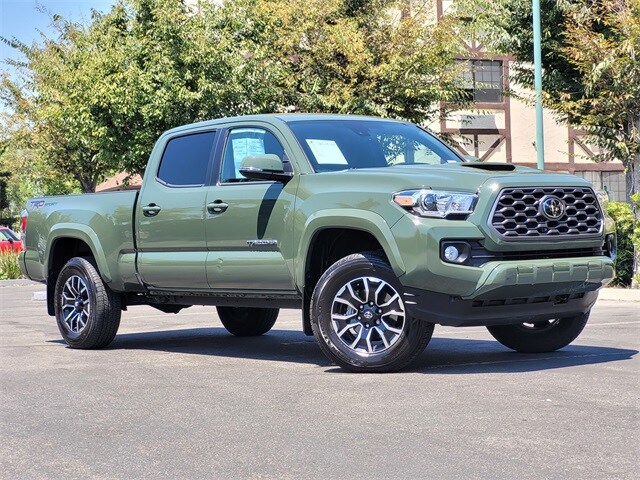 Used 2022 Toyota Tacoma TRD Sport with VIN 3TMBZ5DN4NM033637 for sale in Selma, CA