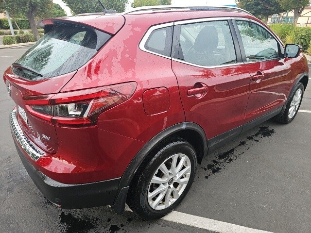 2022 Nissan Rogue Sport SV photo 4