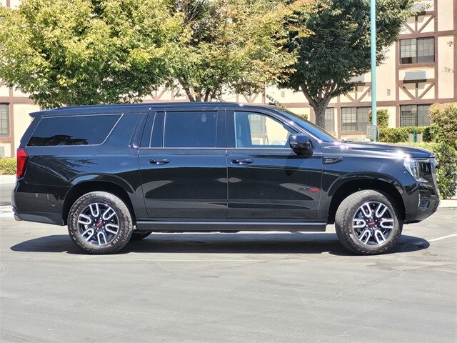 2024 Gmc Yukon XL AT4 photo 4
