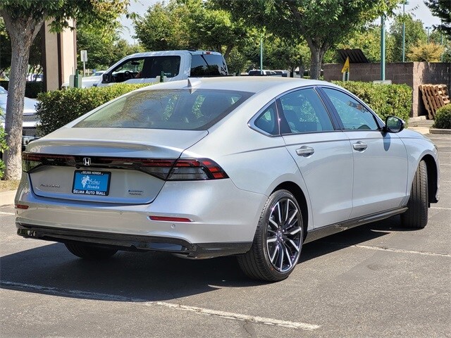 2025 Honda Accord Hybrid Touring photo 4