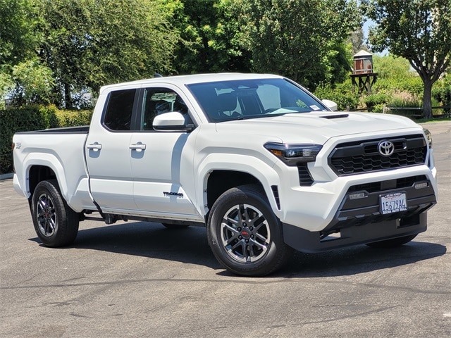 Used 2024 Toyota Tacoma TRD Sport with VIN 3TMLB5FN7RM002300 for sale in Selma, CA