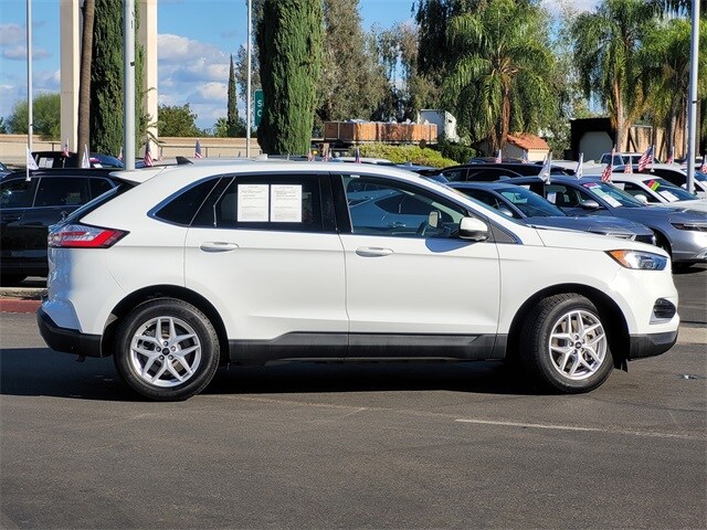 2024 Ford Edge SEL photo 4