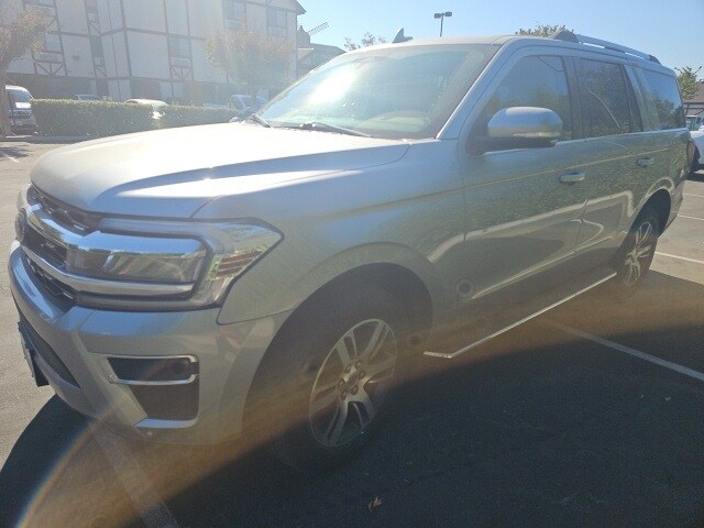 2022 Ford Expedition Limited photo 4