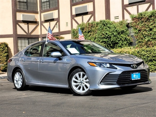 Used 2022 Toyota Camry LE with VIN 4T1C11AK9NU626951 for sale in Selma, CA