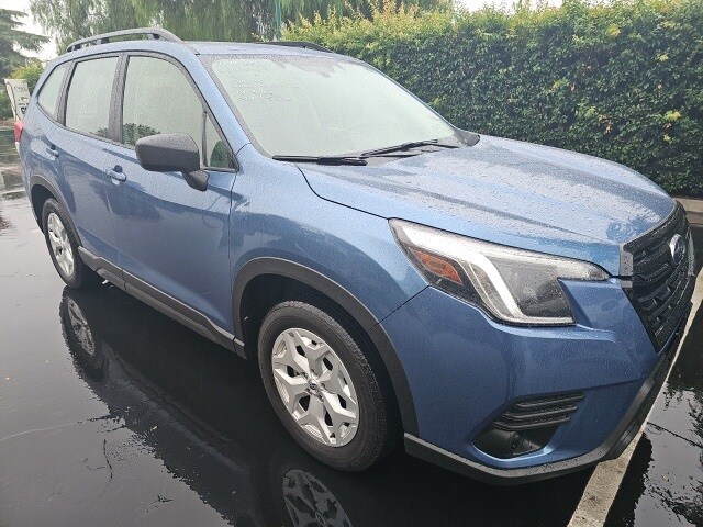 2023 Subaru Forester Base photo 2