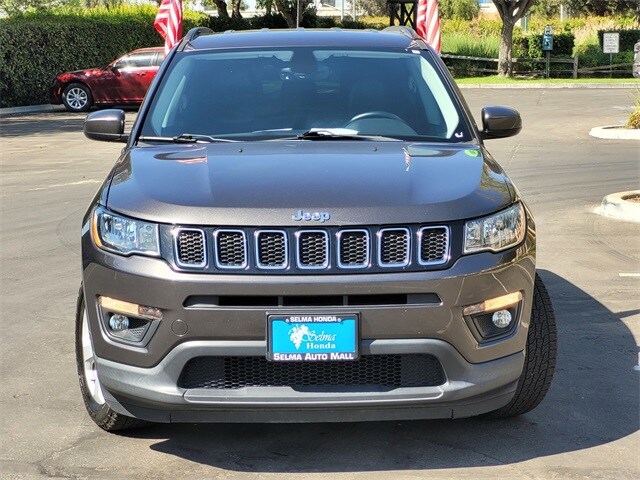 2018 Jeep Compass Latitude photo 3
