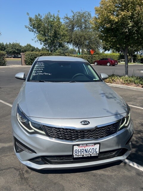 2019 Kia Optima LX photo 4