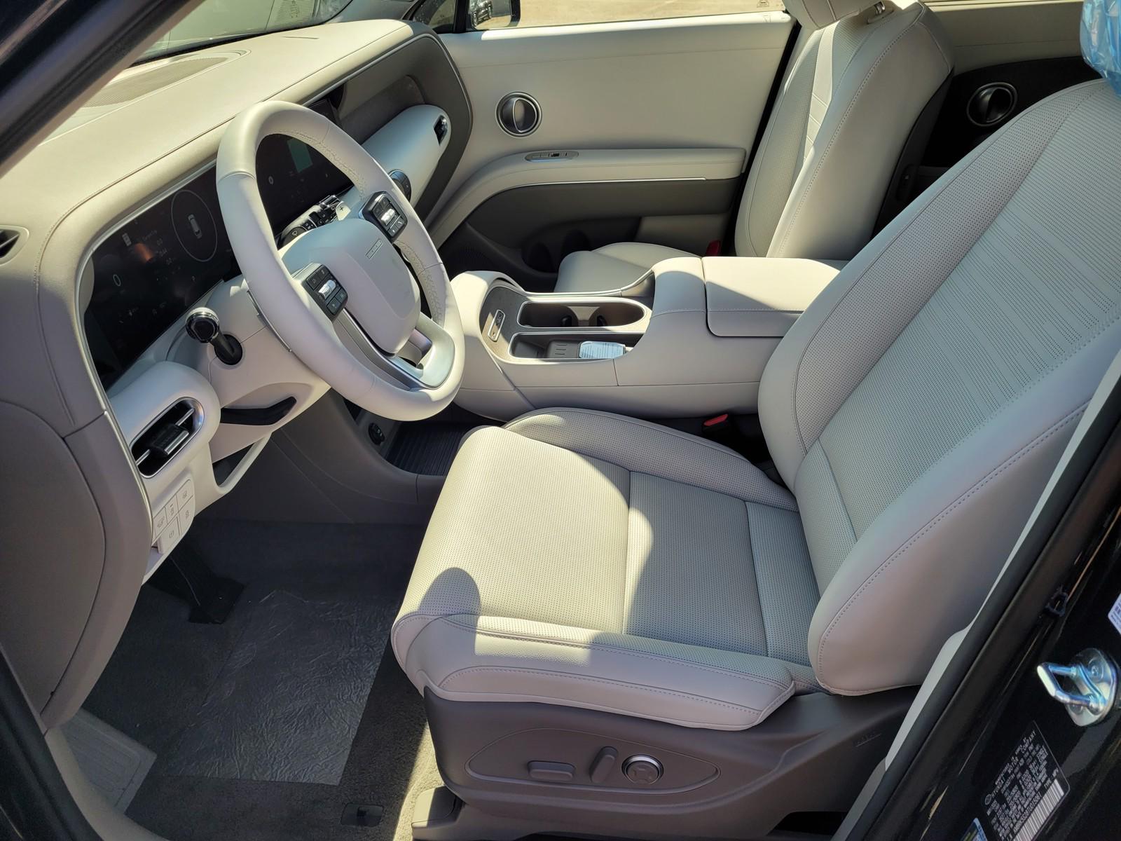 2026 Hyundai Palisade Limited - Photo 8