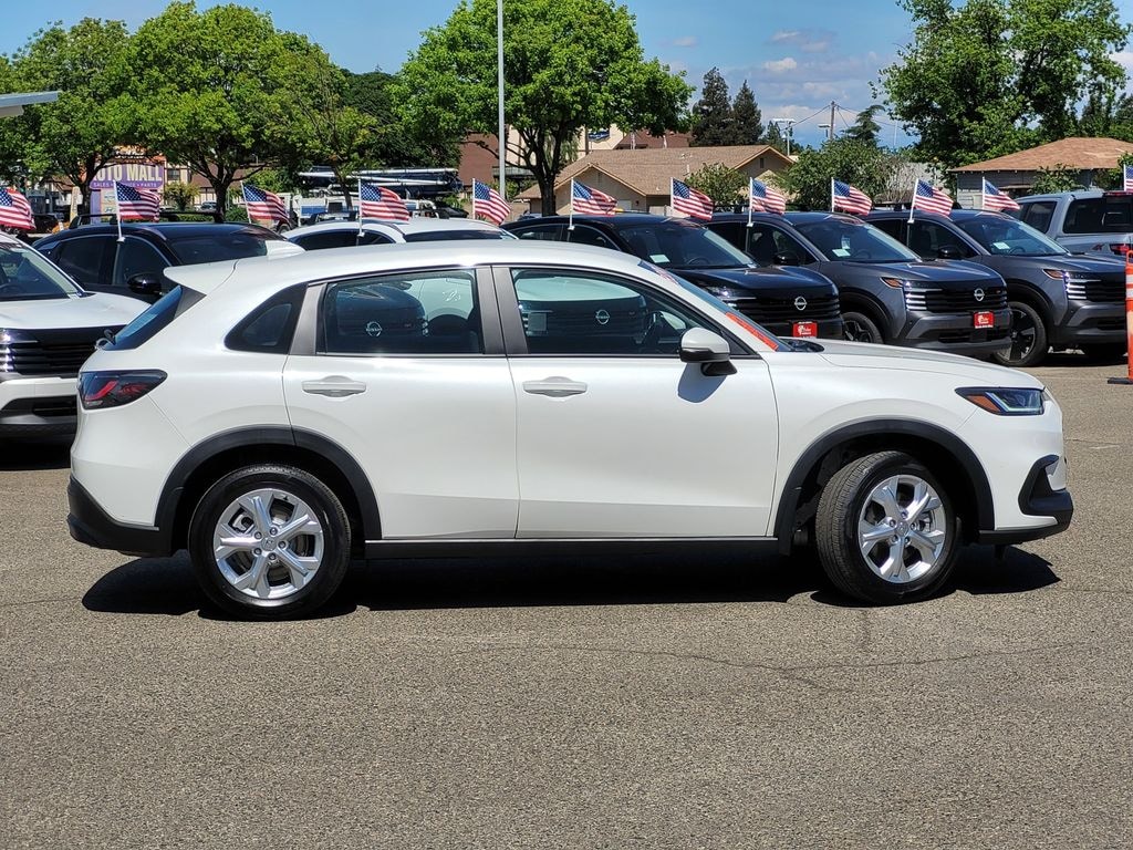 Used 2025 Honda HR-V LX SUV