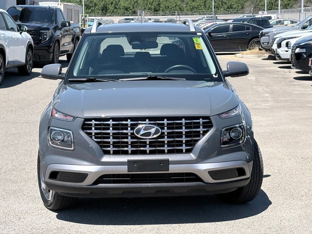 Used 2025 Hyundai Venue SEL SUV