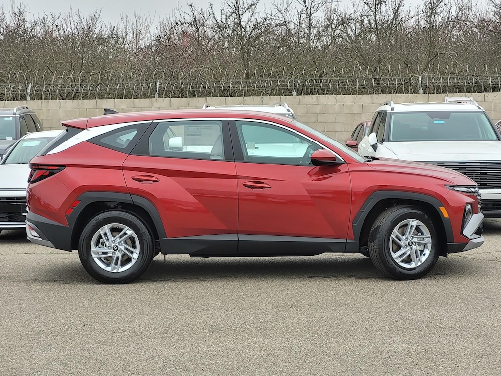 New 2026 Hyundai Tucson SE FWD SUV