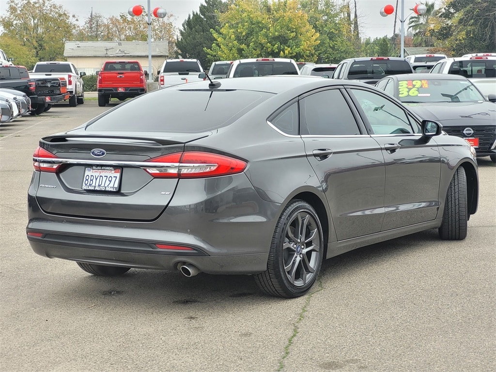 Used 2018 Ford Fusion SE Sedan