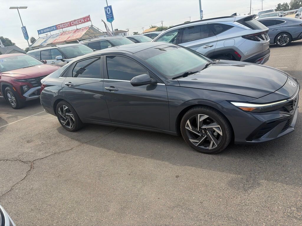 Used 2024 Hyundai Elantra Hybrid Limited Sedan