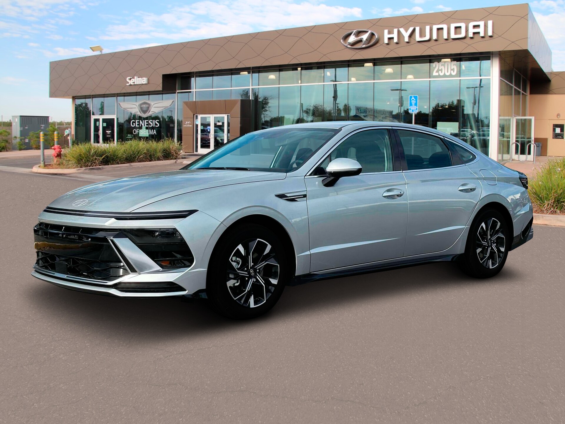 2025 Hyundai Sonata SEL photo 2